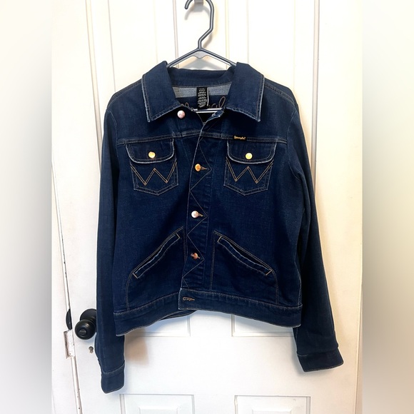 Wrangler western style denim jacket in dark wash - Picture 1 of 4